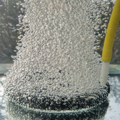 NANO Tube - prevzdušňovacia hadica s malou bublinou, ktorá uvoľňuje ky